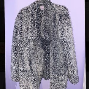 Sherpa-like jacket/ cardigan
